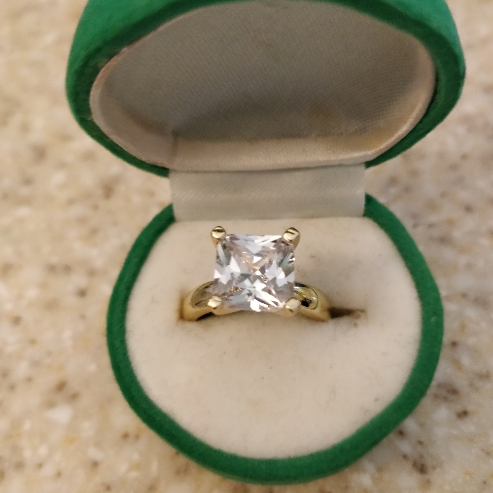 Beautiful cz gold over .925 Sterling ring